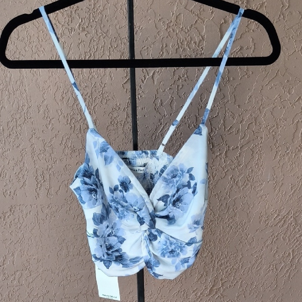NWT Abercrombie & Fitch Floral Print Crop Top Size XS